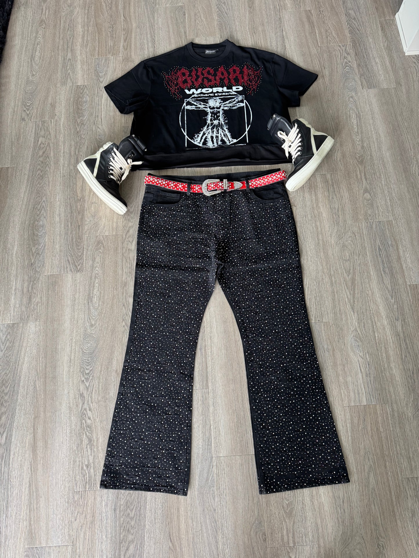 Busari World Tee in Black